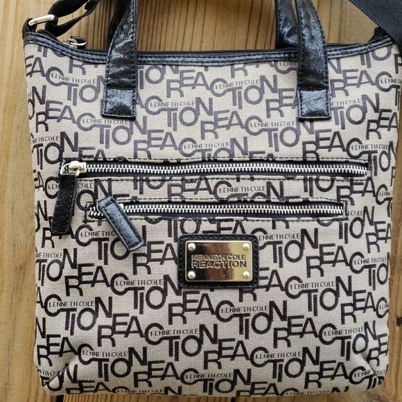 Kenneth Cole Reaction  black and gray crossbody bag - Picture 10 of 10